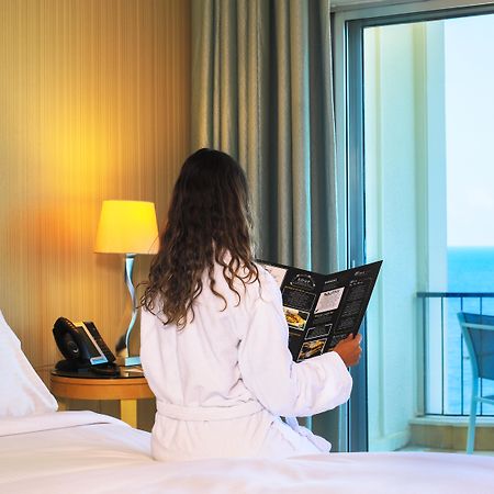 Riviera Hotel And Beach Lounge, Beirut Eksteriør billede